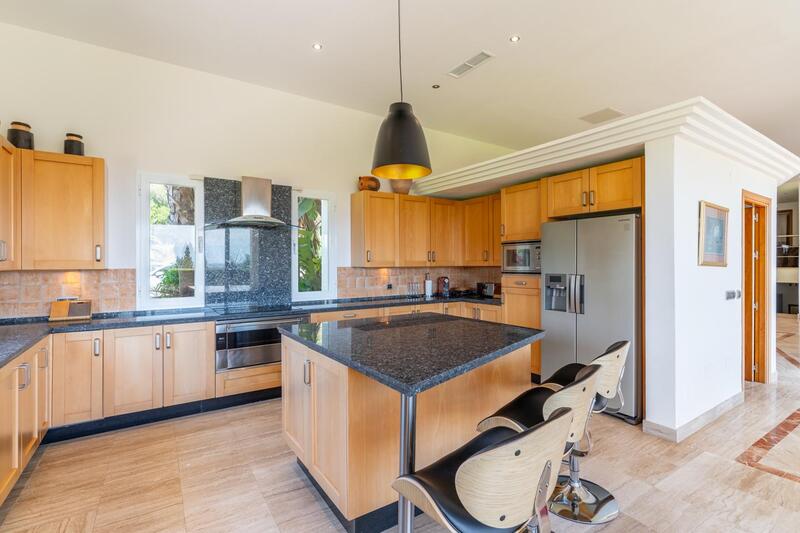 5 bedroom Villa for sale