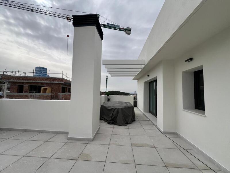 3 bedroom Apartment for sale