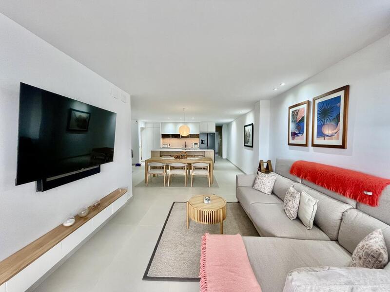 3 slaapkamer Appartement Te koop 3 slaapkamer Appartement Te koop