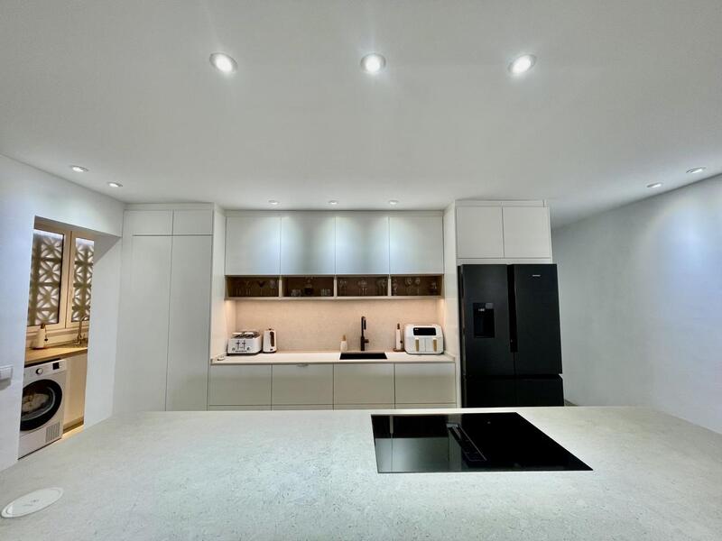 3 slaapkamer Appartement Te koop 3 slaapkamer Appartement Te koop