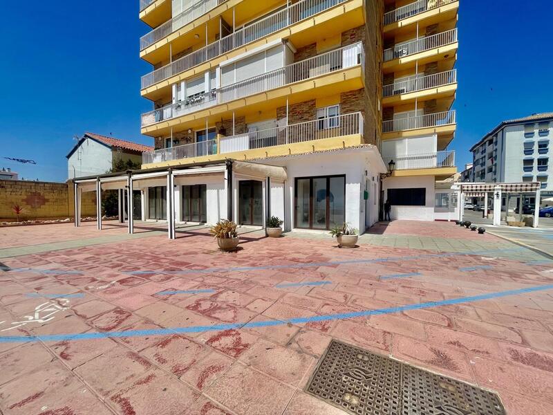 Local Comercial en venta en San Luis de Sabinillas, Málaga Local Comercial en venta en San Luis de Sabinillas, Málaga