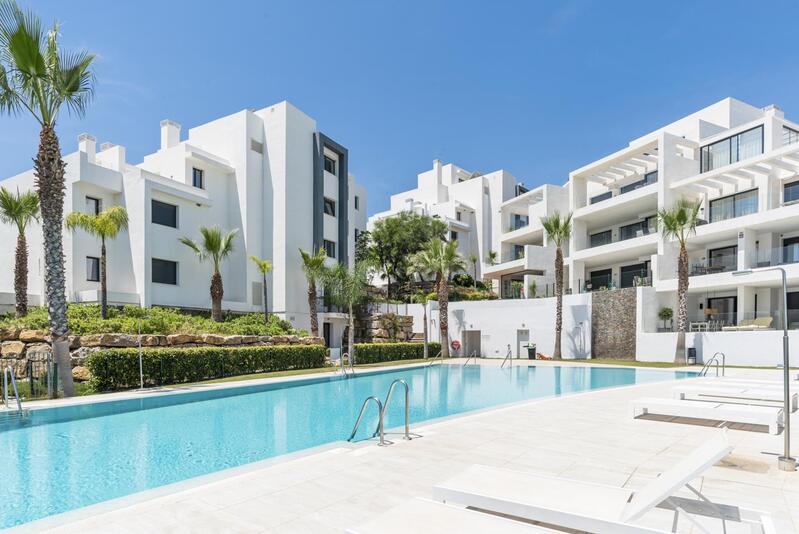 Lejlighed til salg i Estepona, Málaga