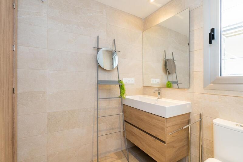 2 slaapkamer Appartement Te koop 2 slaapkamer Appartement Te koop