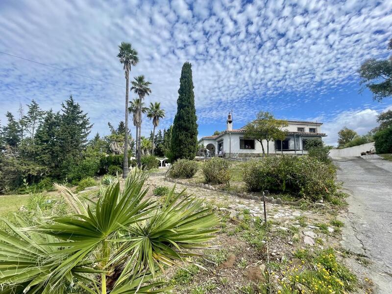 Auberge à vendre dans San Roque, Cádiz Auberge à vendre dans San Roque, Cádiz