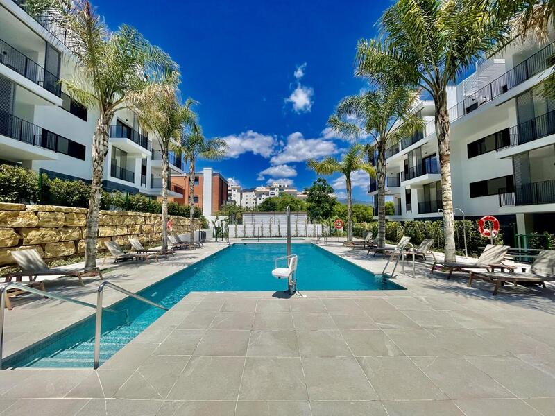 Apartment for sale in Estepona, Málaga Apartment for sale in Estepona, Málaga