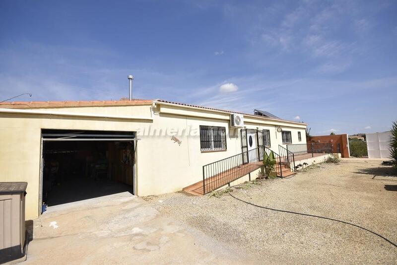 3 Cuarto Villa en venta