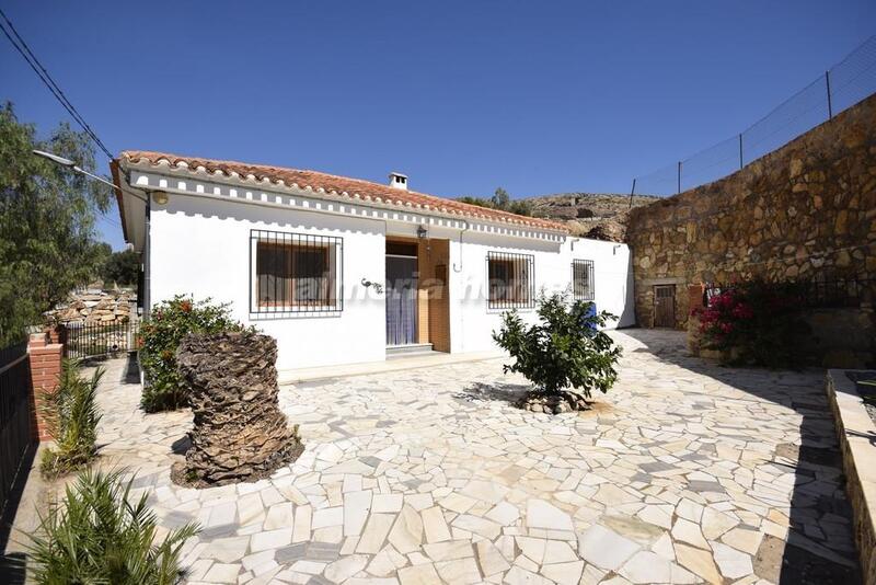 Villa till salu i Albox, Almería