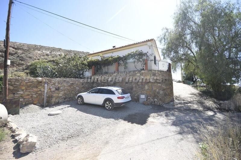 3 Cuarto Villa en venta