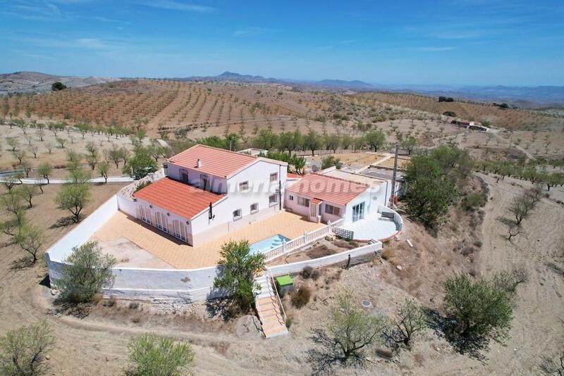 Landsted til salg i Albox, Almería