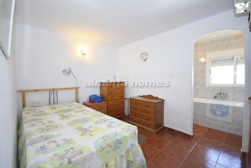 5 Cuarto Casa de Campo en venta