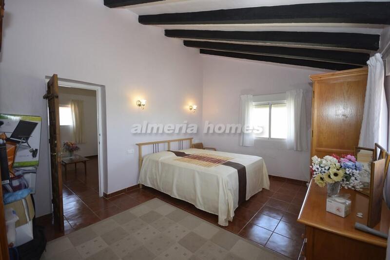 5 Cuarto Casa de Campo en venta