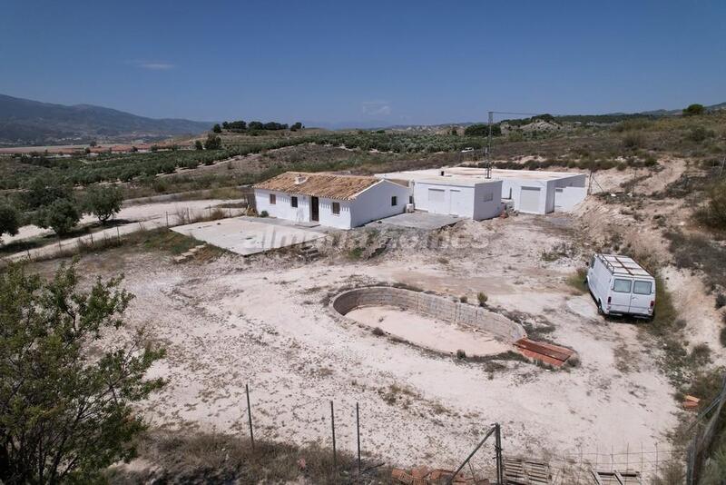 Landhaus zu verkaufen in Somontin, Almería
