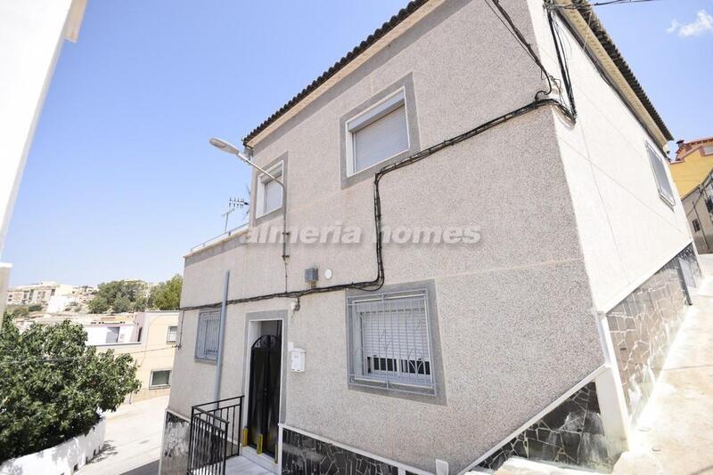 Byhus til salg i Macael, Almería
