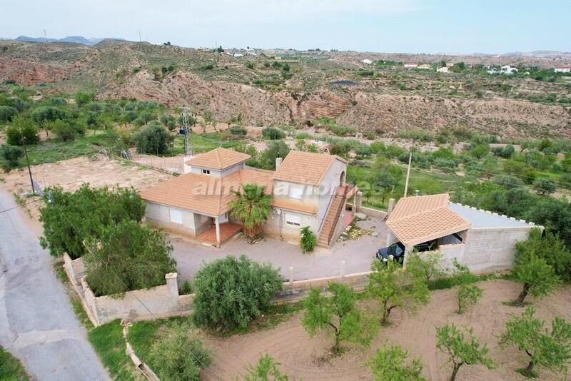 3 Cuarto Villa en venta