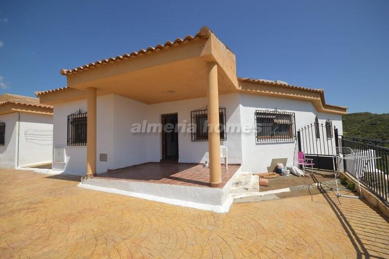 Villa til salg i Seron, Almería