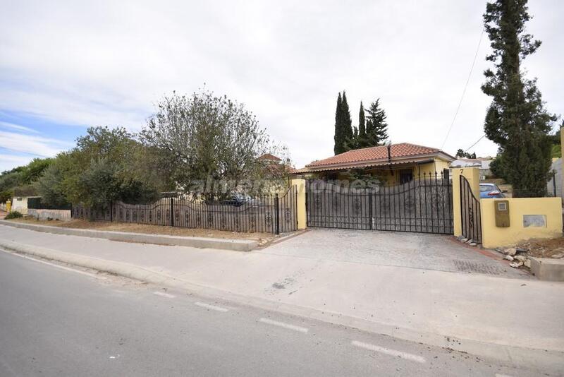 2 Cuarto Villa en venta