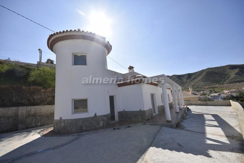 Villa til salg i Arboleas, Almería