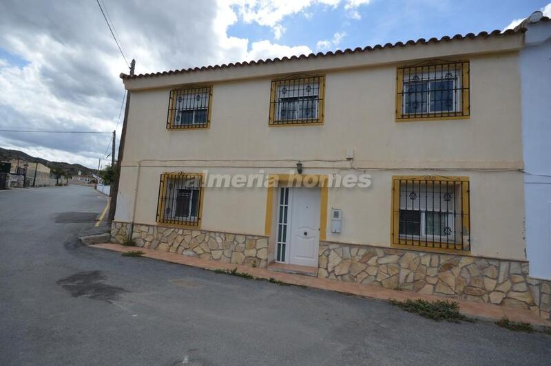 Maison de Ville à vendre dans Arboleas, Almería
