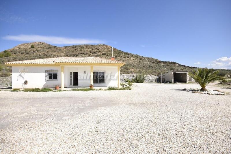 Villa zu verkaufen in Albox, Almería