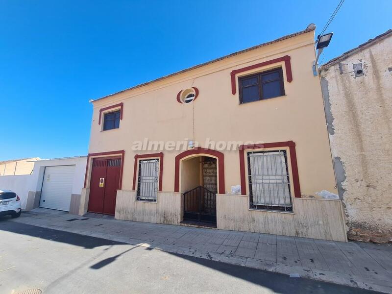 Stadthaus zu verkaufen in Caniles, Granada