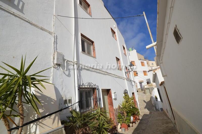 Townhouse for sale in Sierro, Almería