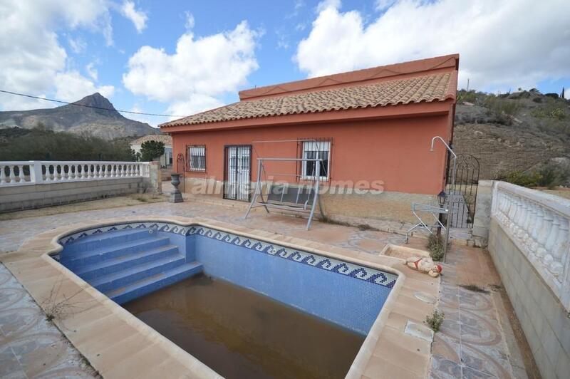 Villa en venta en Albox, Almería