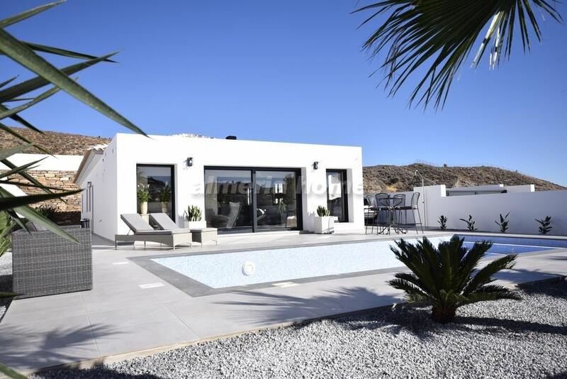 Villa for sale in Arboleas, Almería