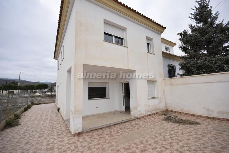 Villa en venta en Cantoria, Almería