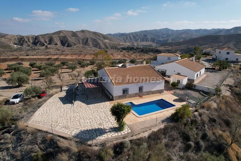 Villa en venta en Albanchez, Almería