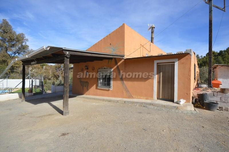 Landsted til salg i Purchena, Almería