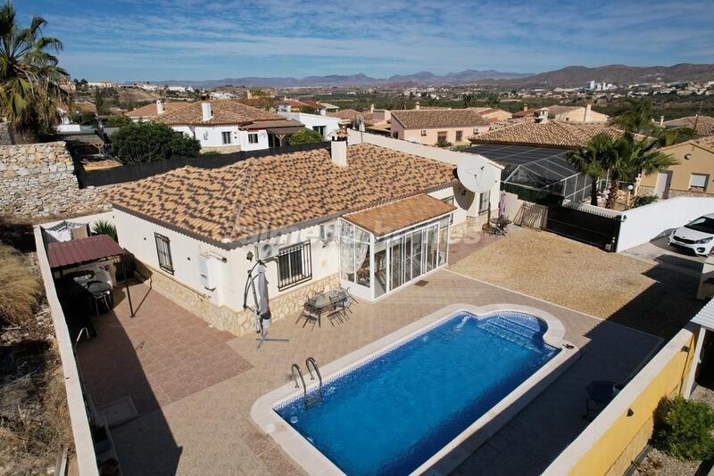 4 Cuarto Villa en venta