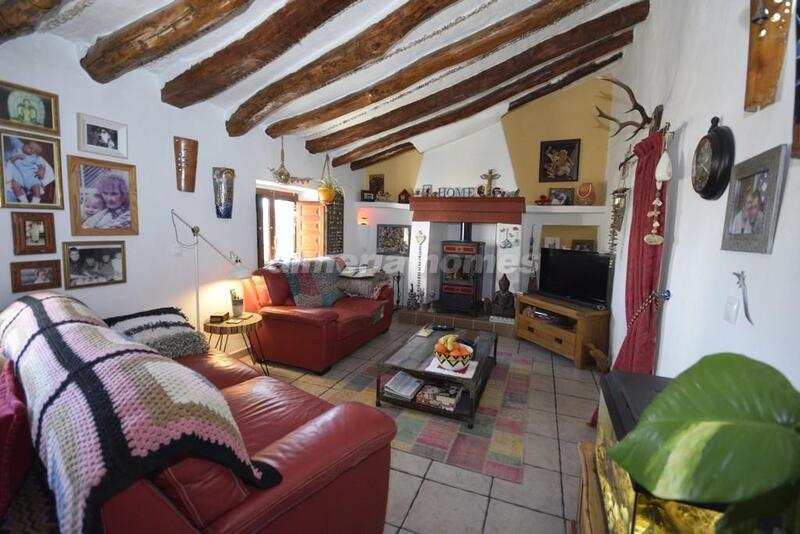 3 bedroom Country House for sale