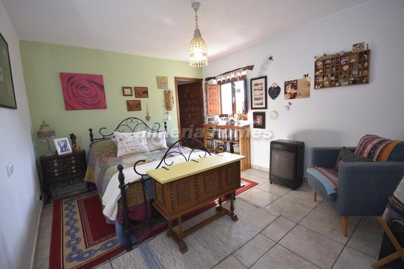 3 Schlafzimmer Landhaus zu verkaufen