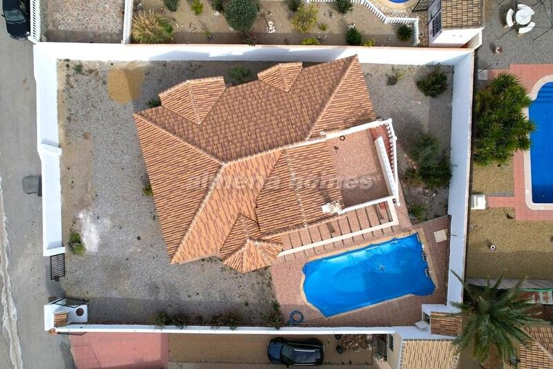 4 Cuarto Villa en venta