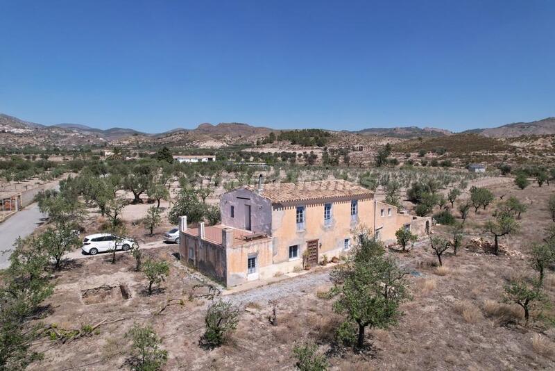 Lantställe till salu i Lucar, Almería