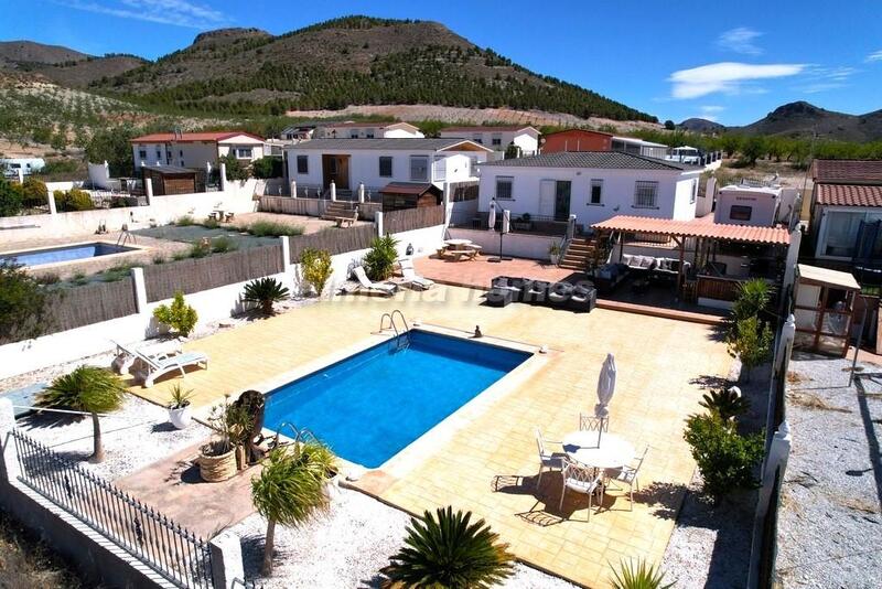 Villa til salg i Oria, Almería