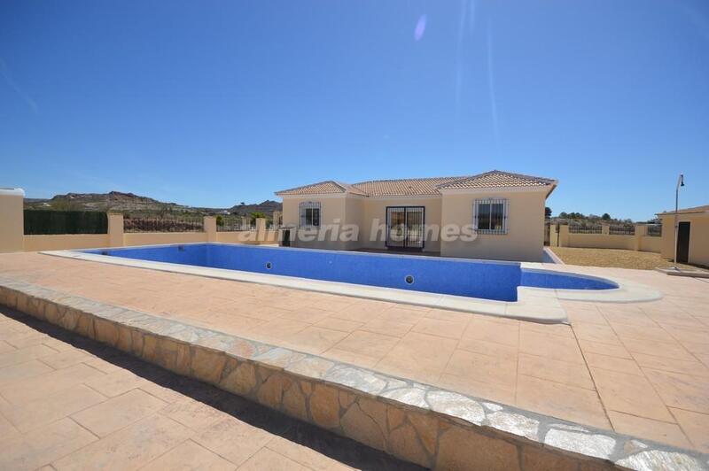 Villa til salg i Albox, Almería