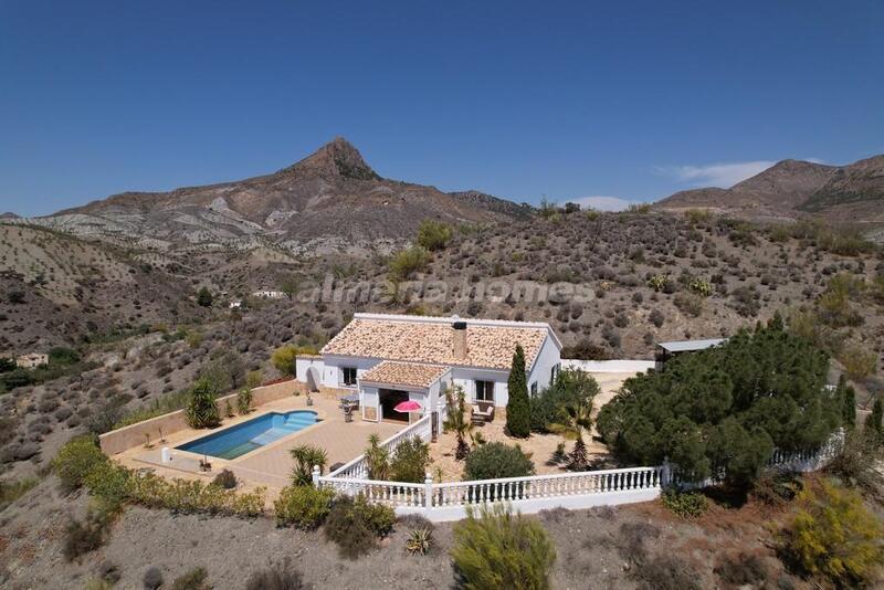 Villa for sale in Albox, Almería