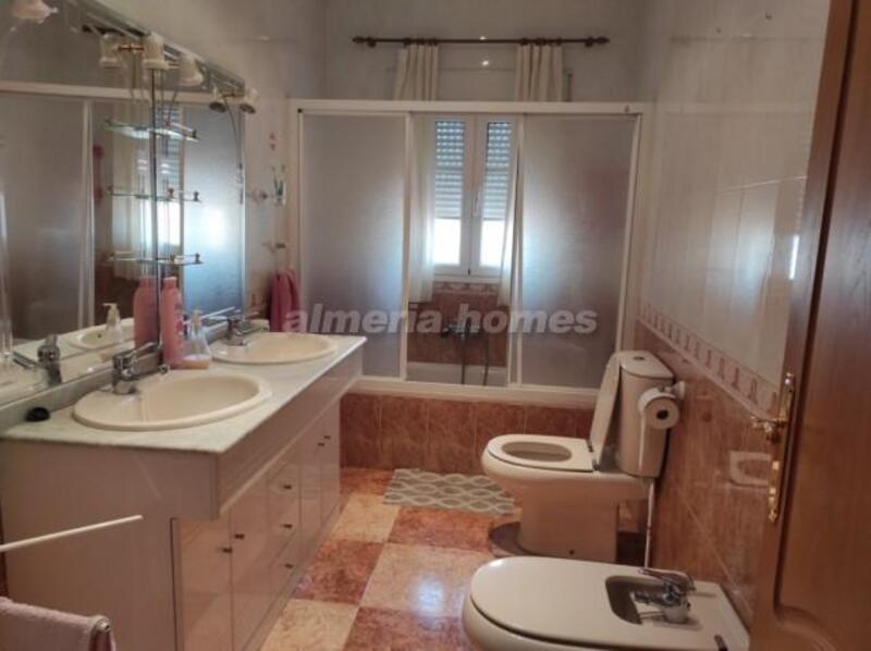 4 Cuarto Casa de Campo en venta