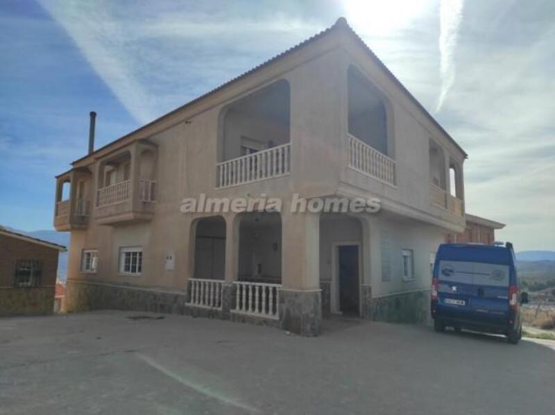 4 Cuarto Casa de Campo en venta