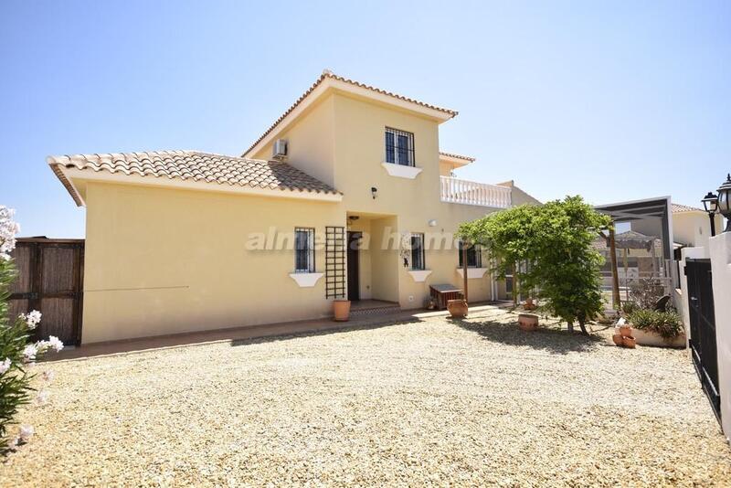 4 bedroom Villa for sale