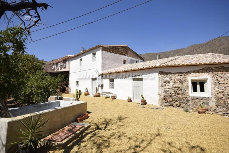 Auberge à vendre dans Lubrin, Almería