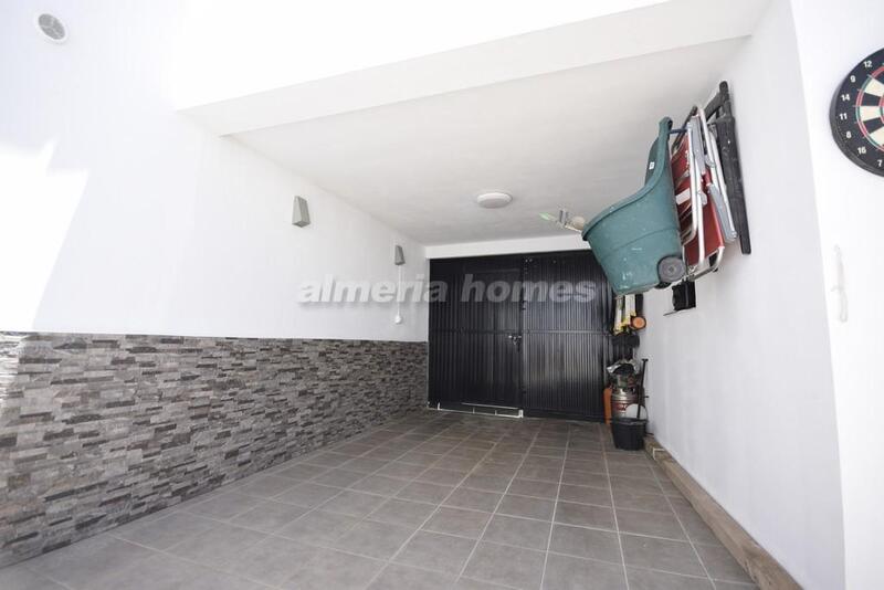 3 bedroom Country House for sale
