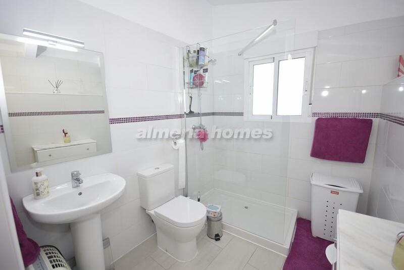 3 bedroom Country House for sale