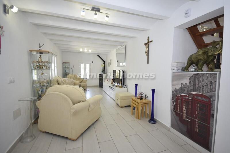 3 bedroom Country House for sale