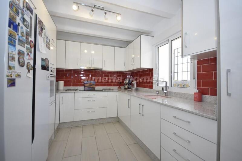 3 bedroom Country House for sale