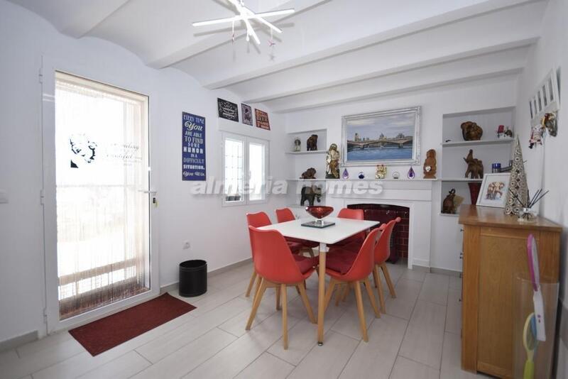 3 bedroom Country House for sale
