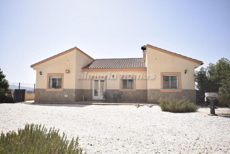 Villa til salgs i Zurgena, Almería