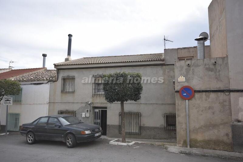 Maison de Ville à vendre dans Oria, Almería