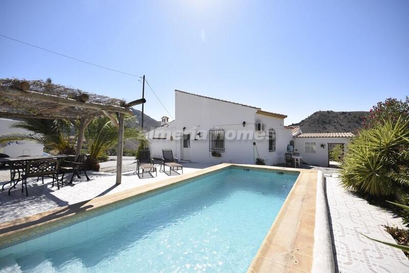 3 Cuarto Villa en venta